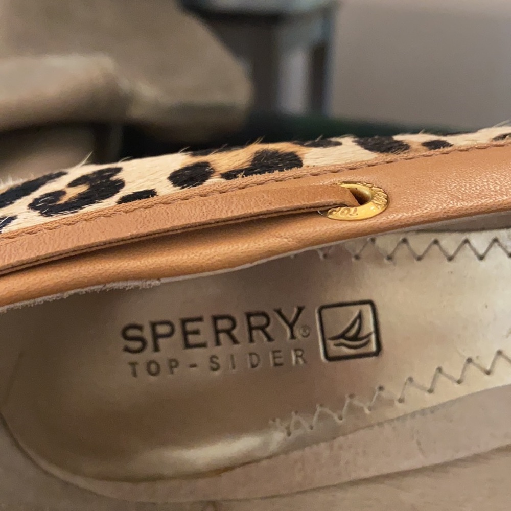 Cheetah Sperry Topsider wedgies. Sperry shoes. Leopard print. - Picture 4 of 7